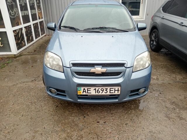 Синий Шевроле Авео, объемом двигателя 1.6 л и пробегом 154 тыс. км за 3400 $, фото 2 на Automoto.ua