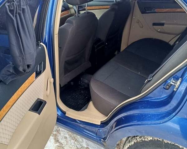 Синій Шевроле Авео, об'ємом двигуна 0 л та пробігом 262 тис. км за 3330 $, фото 5 на Automoto.ua