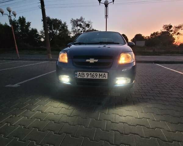 Синій Шевроле Авео, об'ємом двигуна 1.5 л та пробігом 190 тис. км за 4000 $, фото 2 на Automoto.ua