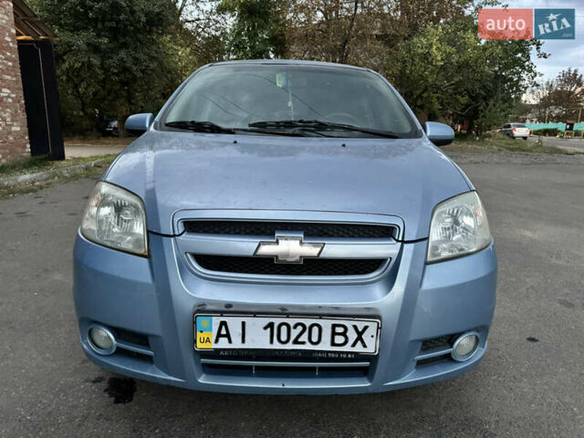 Синий Шевроле Авео, объемом двигателя 1.6 л и пробегом 168 тыс. км за 3750 $, фото 2 на Automoto.ua