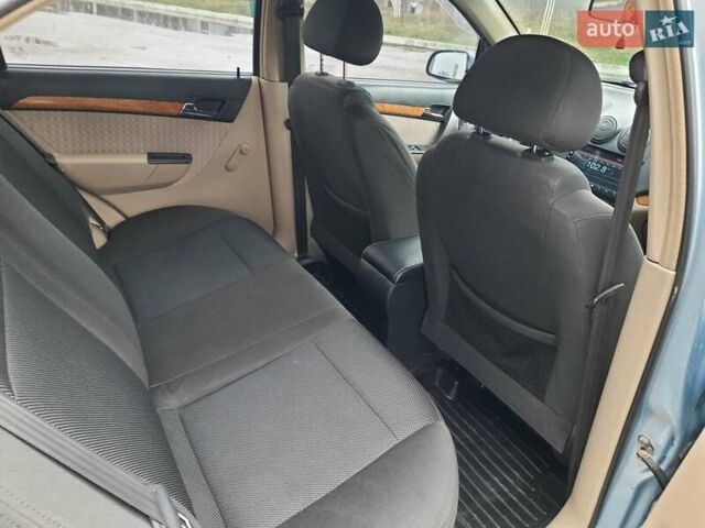 Синий Шевроле Авео, объемом двигателя 1.6 л и пробегом 147 тыс. км за 4800 $, фото 11 на Automoto.ua