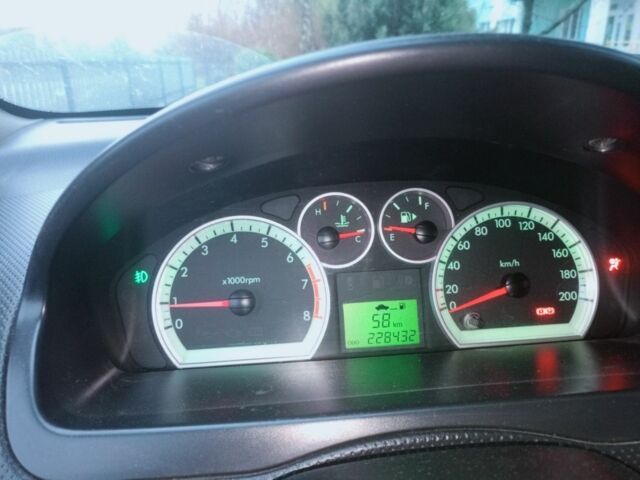 Синий Шевроле Авео, объемом двигателя 0 л и пробегом 228 тыс. км за 3800 $, фото 4 на Automoto.ua