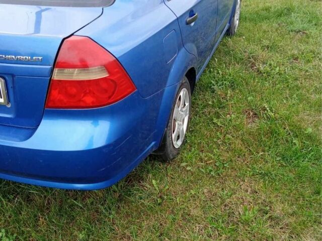 Синий Шевроле Авео, объемом двигателя 1.5 л и пробегом 346 тыс. км за 2700 $, фото 1 на Automoto.ua