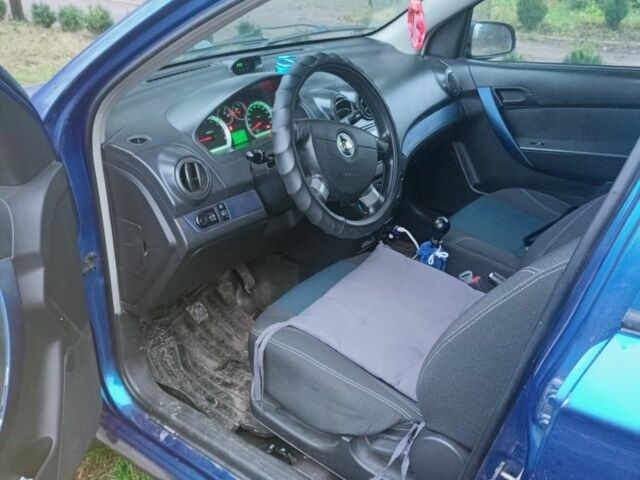 Синий Шевроле Авео, объемом двигателя 0 л и пробегом 228 тыс. км за 3800 $, фото 5 на Automoto.ua