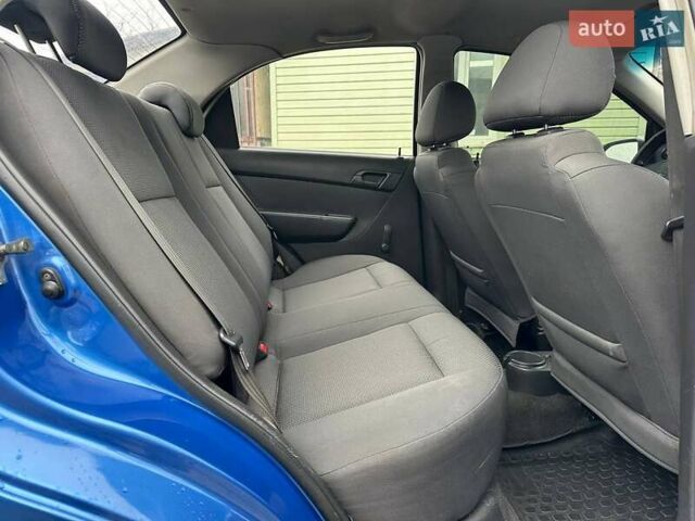 Синий Шевроле Авео, объемом двигателя 1.5 л и пробегом 259 тыс. км за 3990 $, фото 10 на Automoto.ua