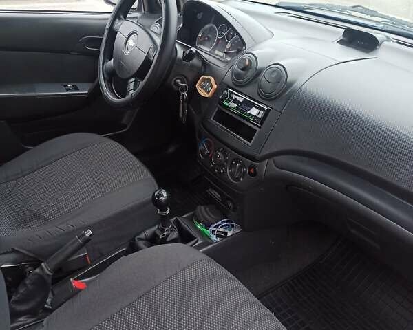 Синий Шевроле Авео, объемом двигателя 1.5 л и пробегом 190 тыс. км за 3600 $, фото 4 на Automoto.ua