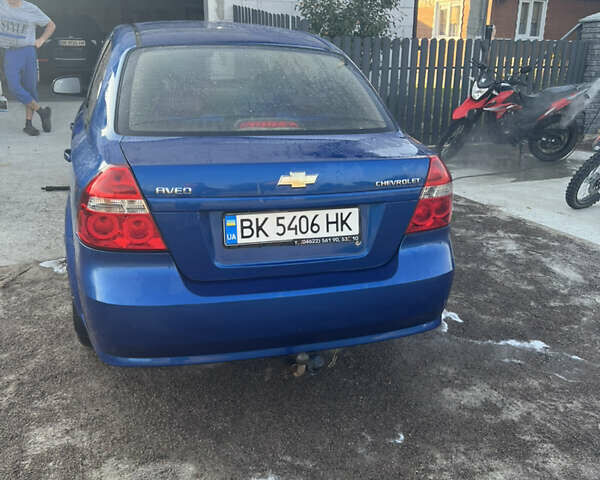 Синий Шевроле Авео, объемом двигателя 1.5 л и пробегом 238 тыс. км за 2700 $, фото 3 на Automoto.ua