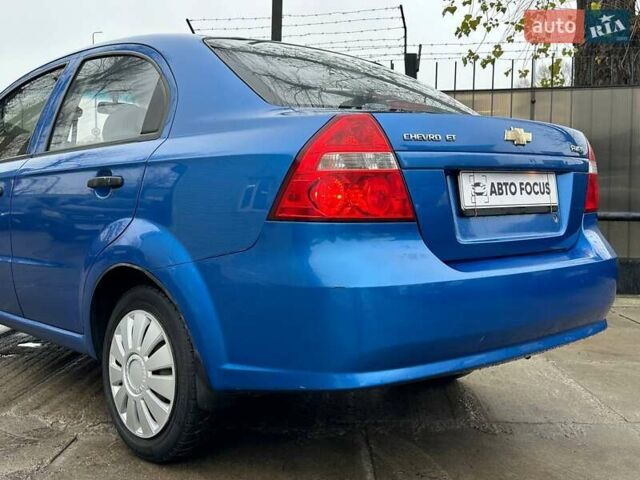 Синий Шевроле Авео, объемом двигателя 1.5 л и пробегом 259 тыс. км за 3990 $, фото 7 на Automoto.ua