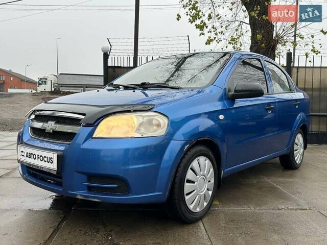 Синий Шевроле Авео, объемом двигателя 1.5 л и пробегом 259 тыс. км за 3990 $, фото 2 на Automoto.ua