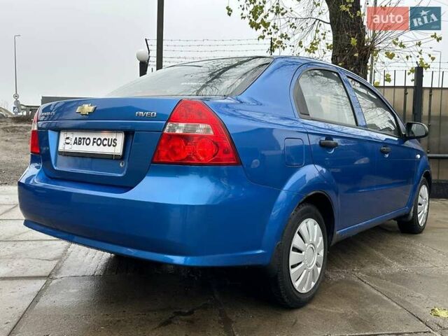 Синий Шевроле Авео, объемом двигателя 1.5 л и пробегом 259 тыс. км за 3990 $, фото 4 на Automoto.ua