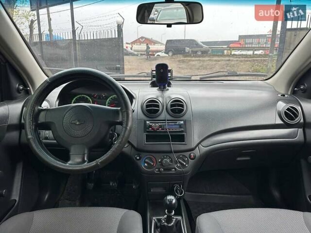 Синий Шевроле Авео, объемом двигателя 1.5 л и пробегом 259 тыс. км за 3990 $, фото 14 на Automoto.ua