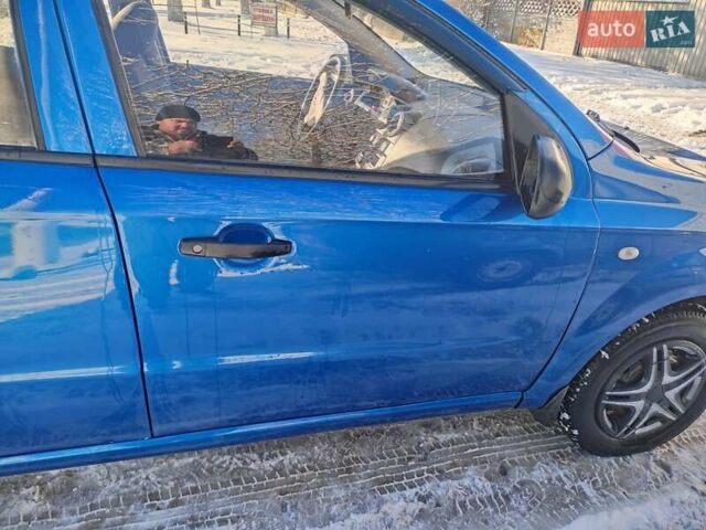 Синій Шевроле Авео, об'ємом двигуна 1.5 л та пробігом 295 тис. км за 4500 $, фото 4 на Automoto.ua