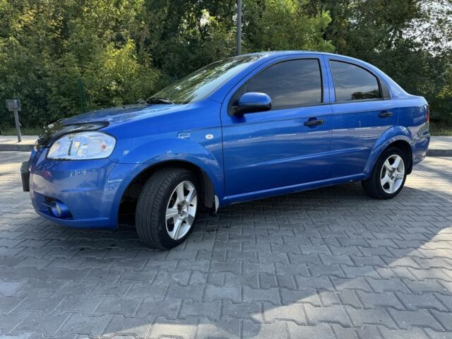 Синій Шевроле Авео, об'ємом двигуна 1.5 л та пробігом 162 тис. км за 4750 $, фото 1 на Automoto.ua