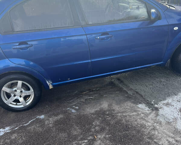 Синий Шевроле Авео, объемом двигателя 1.5 л и пробегом 238 тыс. км за 2700 $, фото 5 на Automoto.ua