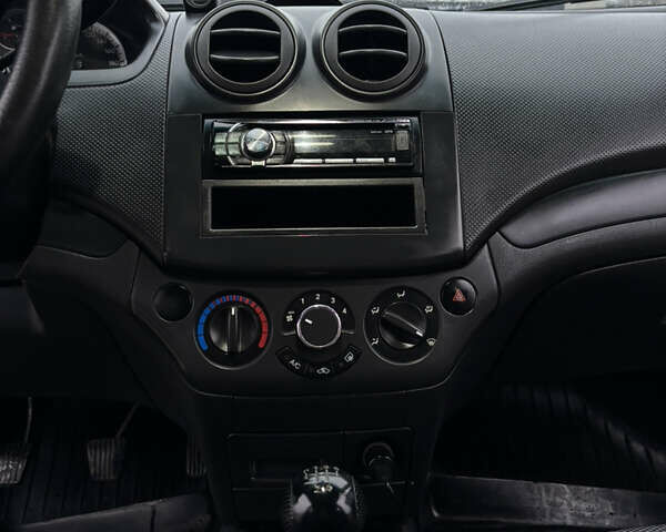 Синий Шевроле Авео, объемом двигателя 1.5 л и пробегом 146 тыс. км за 4800 $, фото 20 на Automoto.ua