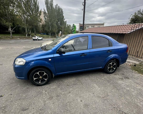 Синий Шевроле Авео, объемом двигателя 1.5 л и пробегом 160 тыс. км за 3600 $, фото 1 на Automoto.ua
