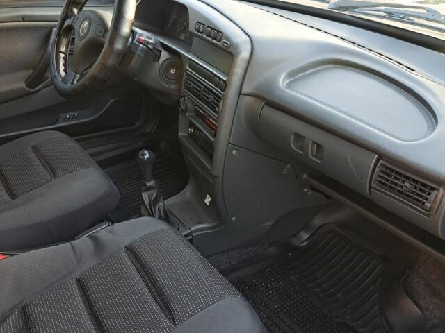 Синій Шевроле Авео, об'ємом двигуна 1.6 л та пробігом 224 тис. км за 2850 $, фото 19 на Automoto.ua