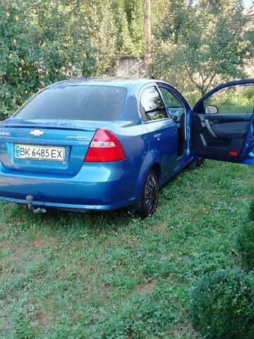Синий Шевроле Авео, объемом двигателя 1.4 л и пробегом 170 тыс. км за 5200 $, фото 2 на Automoto.ua