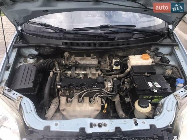 Синій Шевроле Авео, об'ємом двигуна 1.5 л та пробігом 132 тис. км за 4500 $, фото 4 на Automoto.ua