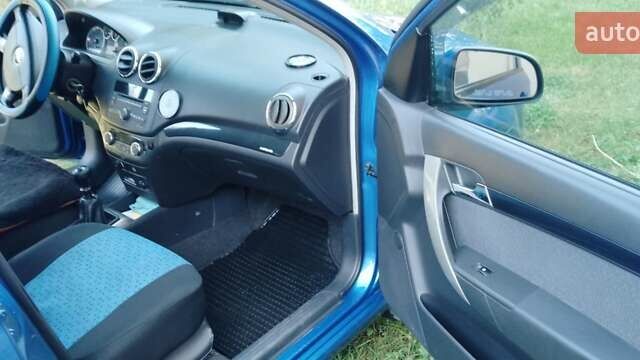 Синий Шевроле Авео, объемом двигателя 1.4 л и пробегом 170 тыс. км за 5200 $, фото 6 на Automoto.ua