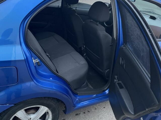 Синий Шевроле Авео, объемом двигателя 1.5 л и пробегом 150 тыс. км за 2700 $, фото 5 на Automoto.ua