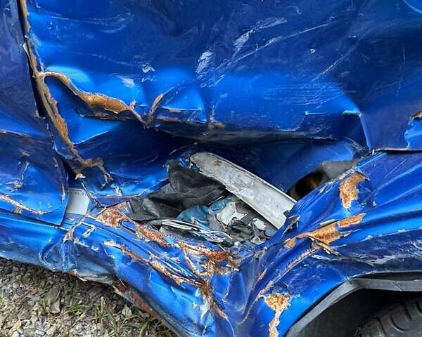 Синий Шевроле Авео, объемом двигателя 1.5 л и пробегом 250 тыс. км за 1500 $, фото 14 на Automoto.ua