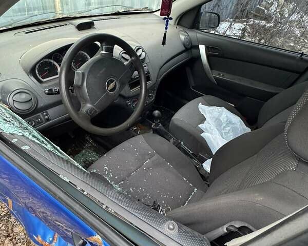 Синий Шевроле Авео, объемом двигателя 1.5 л и пробегом 250 тыс. км за 1500 $, фото 6 на Automoto.ua
