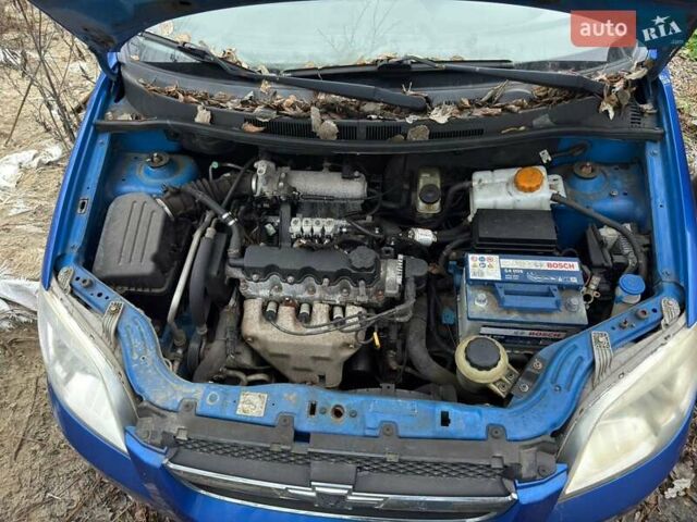 Синий Шевроле Авео, объемом двигателя 1.5 л и пробегом 250 тыс. км за 1500 $, фото 16 на Automoto.ua