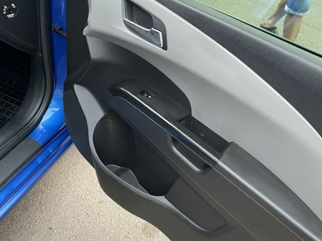 Синий Шевроле Авео, объемом двигателя 1.2 л и пробегом 190 тыс. км за 6300 $, фото 9 на Automoto.ua