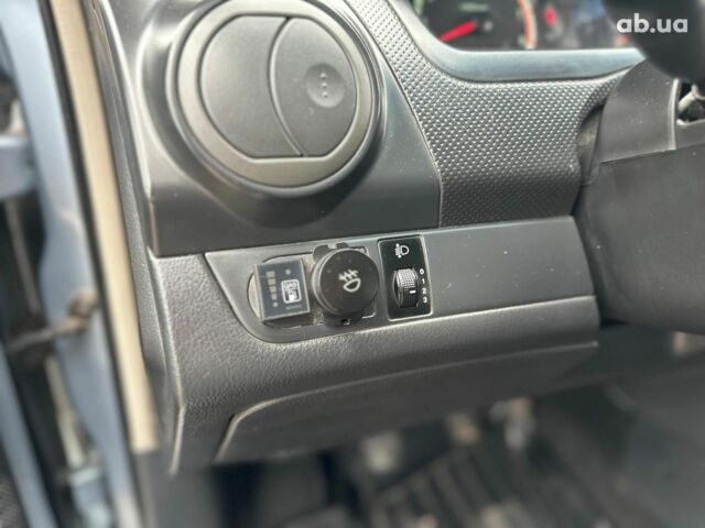 Синий Шевроле Авео, объемом двигателя 1.5 л и пробегом 132 тыс. км за 4840 $, фото 14 на Automoto.ua