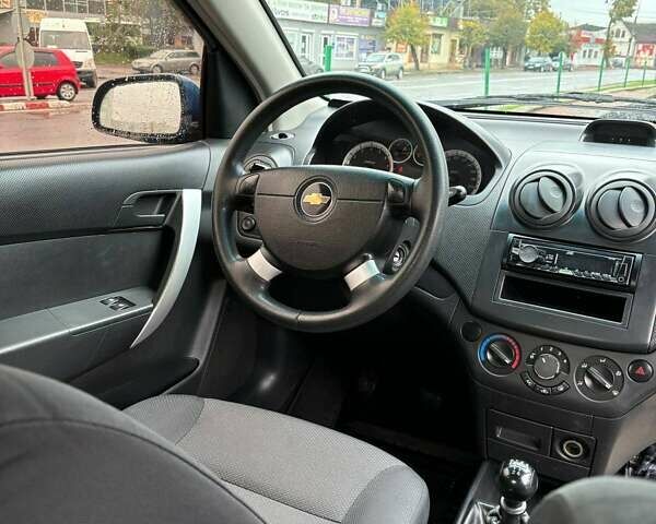 Шевроле Авео 2011 в Могилев-Подольском на Automoto.ua Синий Шевроле Авео, объемом двигателя 1.5 л и пробегом 160 тыс. км за 4900 $, фото 6 на Automoto.ua