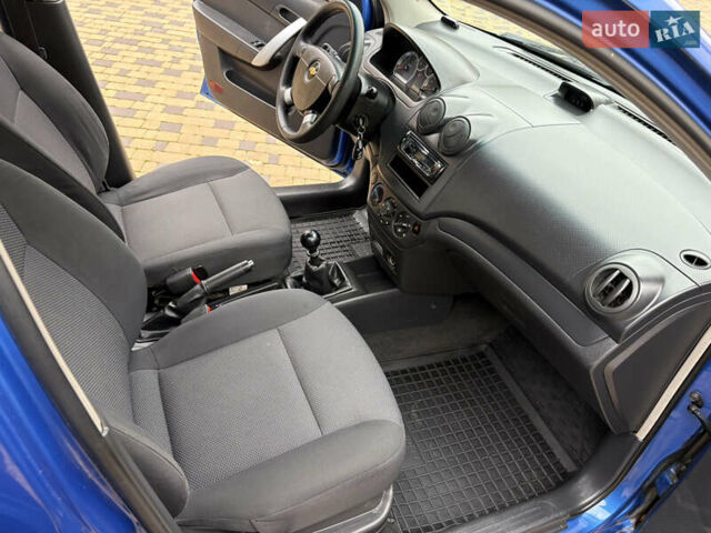 Синій Шевроле Авео, об'ємом двигуна 1.5 л та пробігом 161 тис. км за 4450 $, фото 11 на Automoto.ua