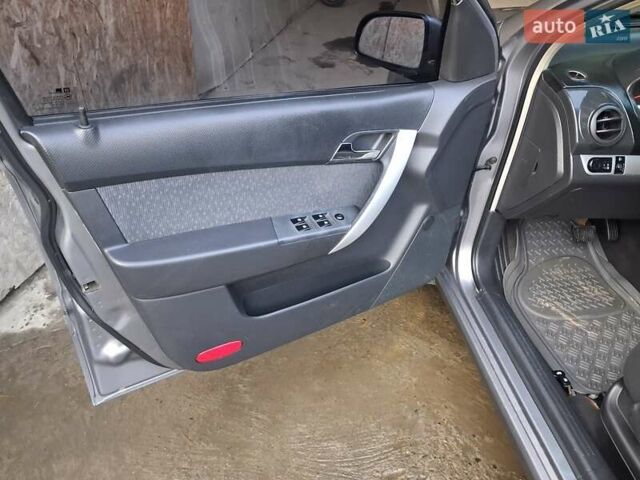 Синий Шевроле Авео, объемом двигателя 1.5 л и пробегом 166 тыс. км за 3999 $, фото 6 на Automoto.ua