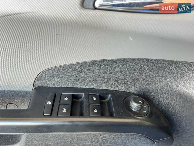 Шевроле Авео 2012 в Николаеве на Automoto.ua Синий Шевроле Авео, объемом двигателя 1.6 л и пробегом 159 тыс. км за 5899 $, фото 15 на Automoto.ua