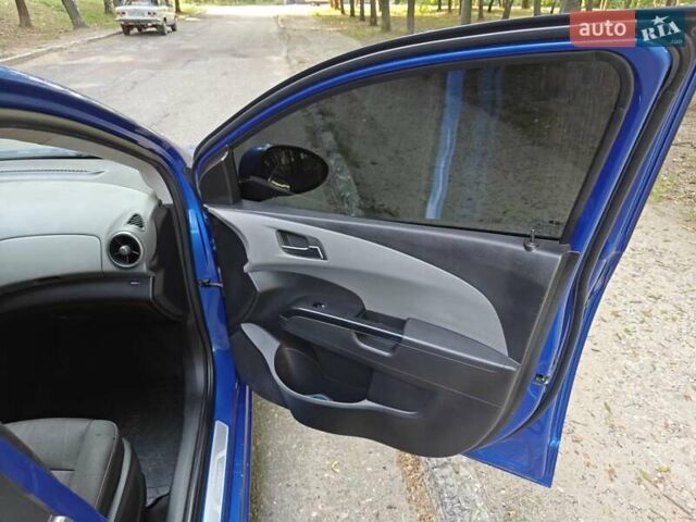 Синій Шевроле Авео, об'ємом двигуна 1.6 л та пробігом 186 тис. км за 6300 $, фото 2 на Automoto.ua