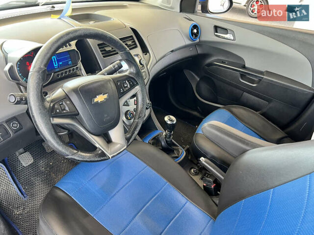 Шевроле Авео 2012 в Николаеве на Automoto.ua Синий Шевроле Авео, объемом двигателя 1.6 л и пробегом 159 тыс. км за 5899 $, фото 6 на Automoto.ua