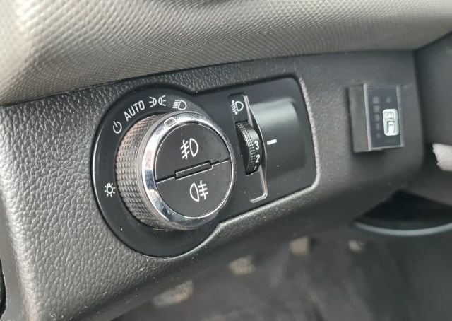 Синий Шевроле Авео, объемом двигателя 1.6 л и пробегом 174 тыс. км за 4800 $, фото 5 на Automoto.ua