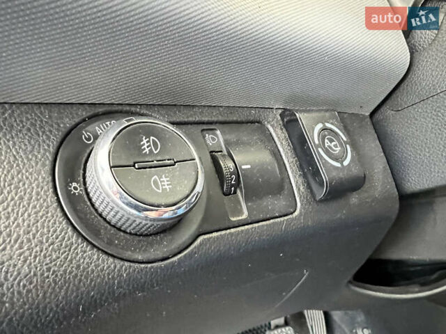 Шевроле Авео 2012 в Николаеве на Automoto.ua Синий Шевроле Авео, объемом двигателя 1.6 л и пробегом 159 тыс. км за 5899 $, фото 14 на Automoto.ua