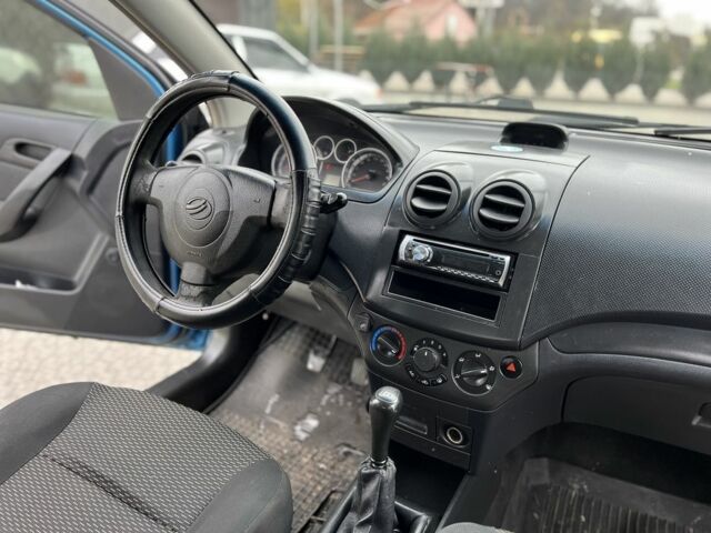 Синий Шевроле Авео, объемом двигателя 1.5 л и пробегом 175 тыс. км за 2850 $, фото 12 на Automoto.ua