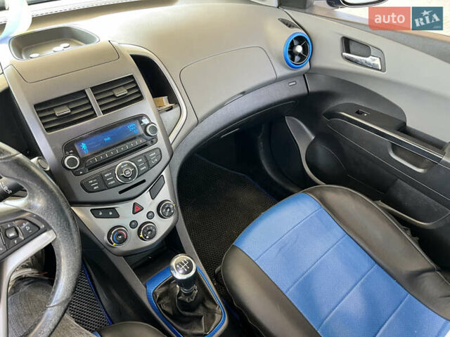 Шевроле Авео 2012 в Николаеве на Automoto.ua Синий Шевроле Авео, объемом двигателя 1.6 л и пробегом 159 тыс. км за 5899 $, фото 7 на Automoto.ua