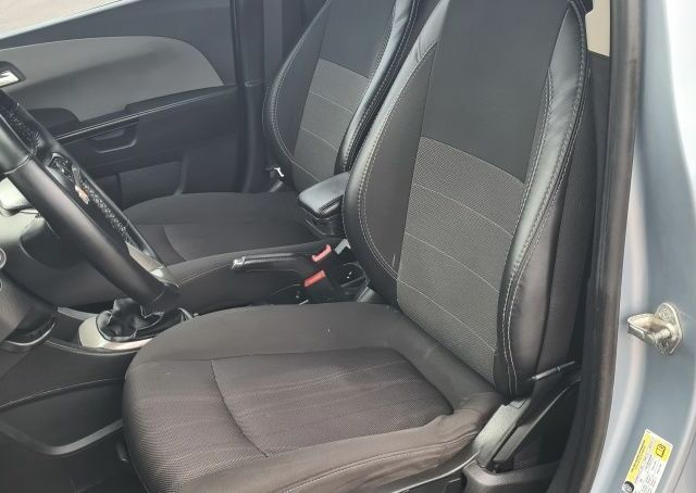 Синий Шевроле Авео, объемом двигателя 1.6 л и пробегом 174 тыс. км за 4800 $, фото 4 на Automoto.ua