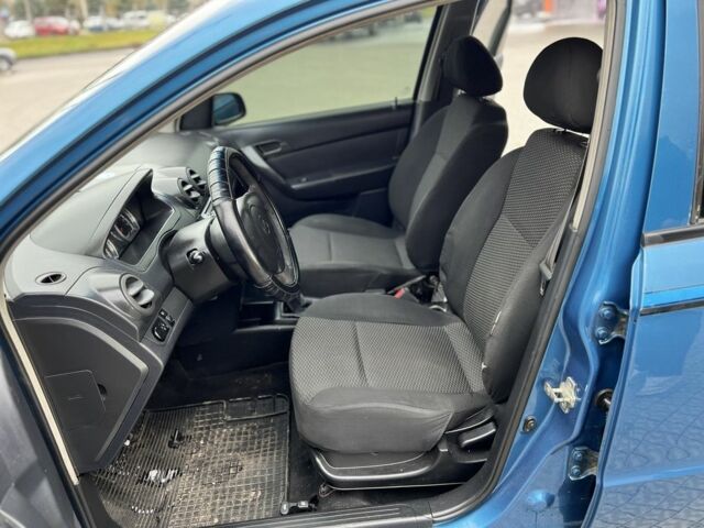 Синий Шевроле Авео, объемом двигателя 1.5 л и пробегом 175 тыс. км за 2850 $, фото 10 на Automoto.ua