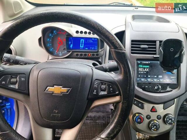 Синій Шевроле Авео, об'ємом двигуна 1.4 л та пробігом 77 тис. км за 8000 $, фото 4 на Automoto.ua