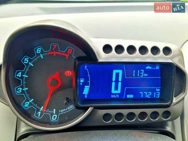 Синій Шевроле Авео, об'ємом двигуна 1.4 л та пробігом 77 тис. км за 8000 $, фото 1 на Automoto.ua