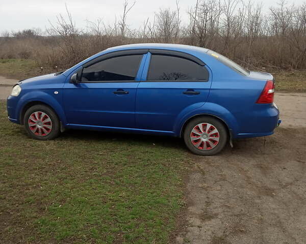 Синий Шевроле Авео, объемом двигателя 1.5 л и пробегом 292 тыс. км за 4000 $, фото 4 на Automoto.ua