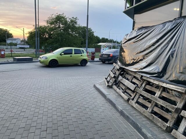 Зеленый Шевроле Авео, объемом двигателя 1.4 л и пробегом 110 тыс. км за 3300 $, фото 6 на Automoto.ua
