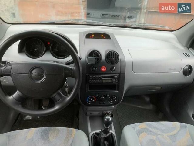 Зеленый Шевроле Авео, объемом двигателя 1.5 л и пробегом 213 тыс. км за 2850 $, фото 7 на Automoto.ua