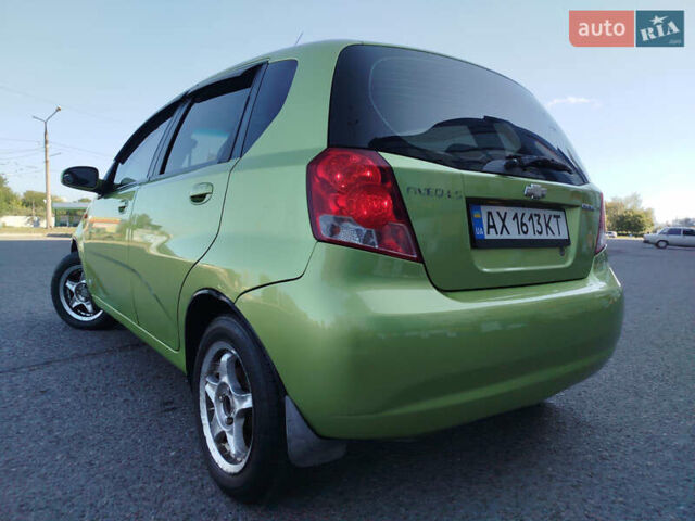 Зеленый Шевроле Авео, объемом двигателя 1.5 л и пробегом 350 тыс. км за 2200 $, фото 9 на Automoto.ua