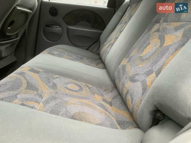 Зеленый Шевроле Авео, объемом двигателя 1.5 л и пробегом 213 тыс. км за 2850 $, фото 9 на Automoto.ua