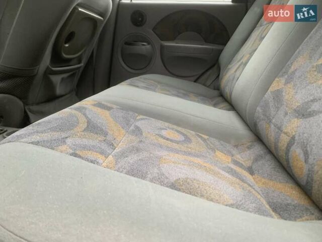 Зеленый Шевроле Авео, объемом двигателя 1.5 л и пробегом 213 тыс. км за 2850 $, фото 10 на Automoto.ua